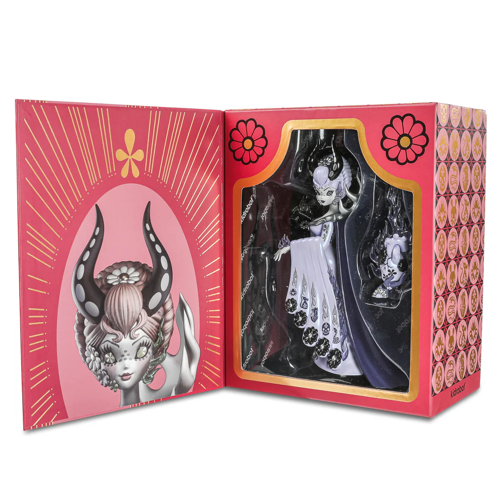 Witch Queen 8" Vinyl Art Figure by Junko Mizuno - Black Friday Violet Edition (Limited to 300) - Image 4