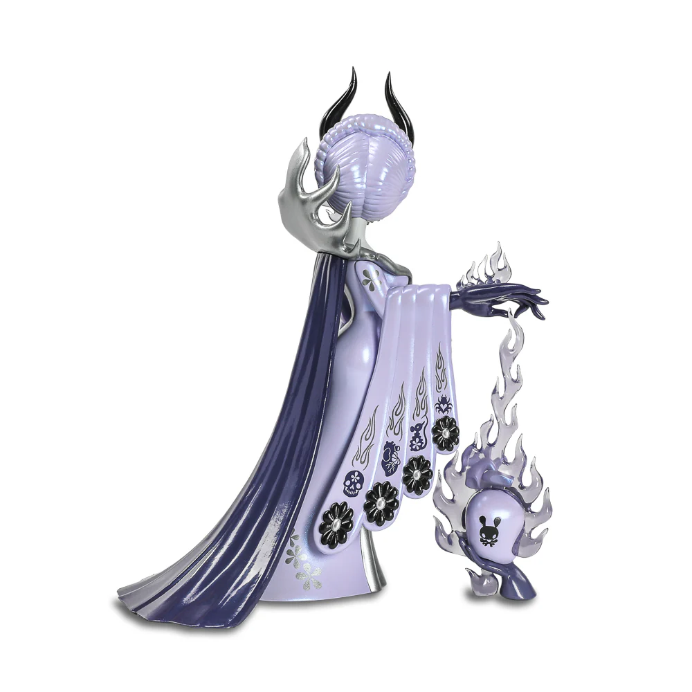 Witch Queen 8" Vinyl Art Figure by Junko Mizuno - Black Friday Violet Edition (Limited to 300) - Image 8