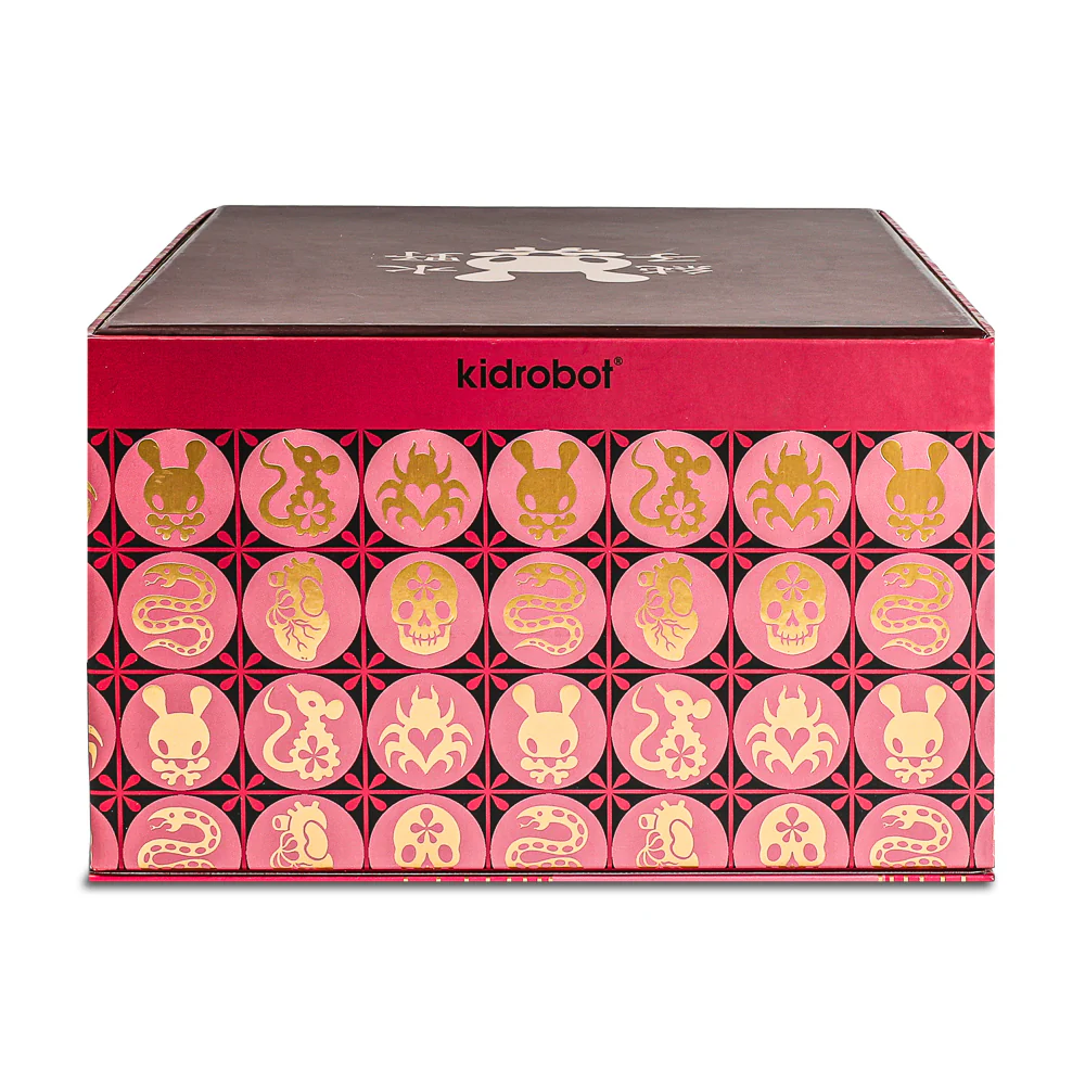 Witch Queen 8" Vinyl Art Figure by Junko Mizuno - Blood Red Edition (Limited Edition of 300) - Image 17