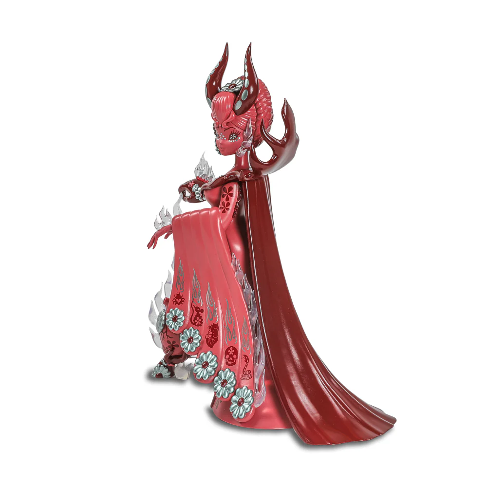 Witch Queen 8" Vinyl Art Figure by Junko Mizuno - Blood Red Edition (Limited Edition of 300) - Image 4